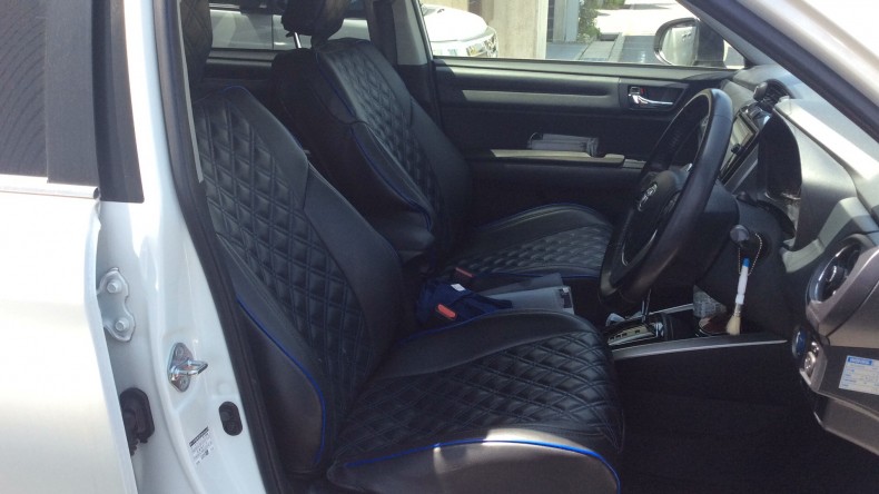 内装前方シート