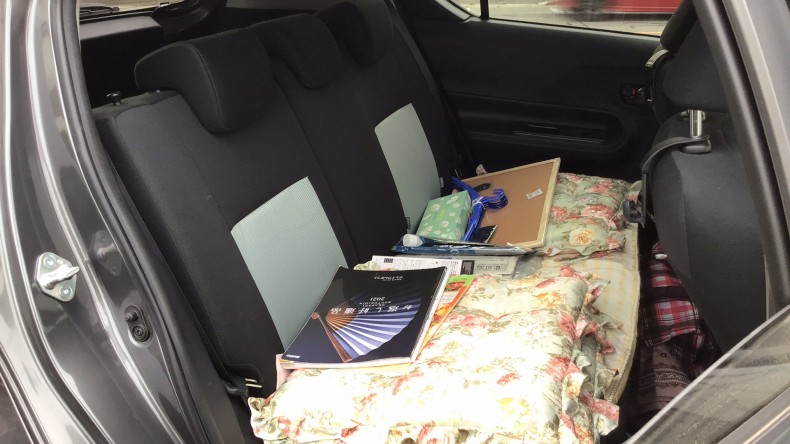 内装後方シート