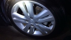 タイヤホイール前