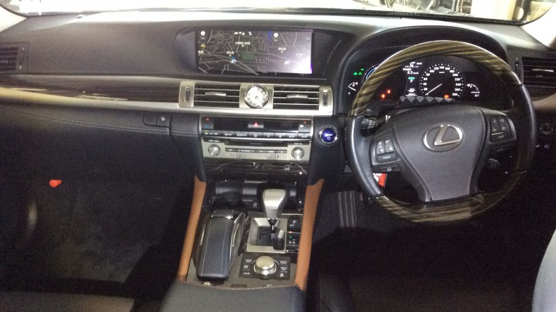 内装インパネ全体