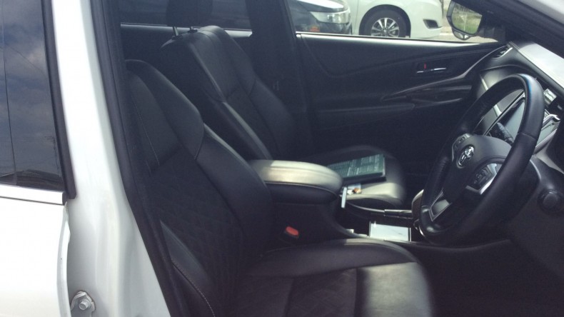 内装前方シート