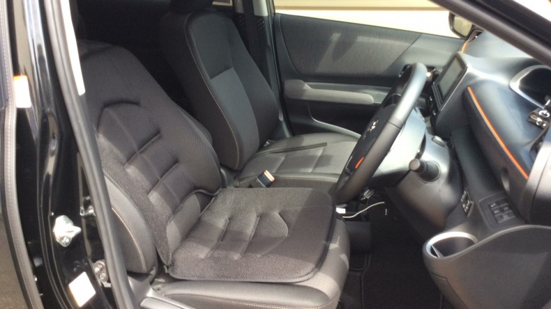 内装前方シート