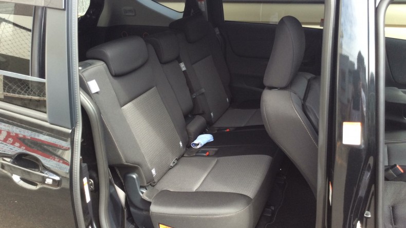 内装後方シート