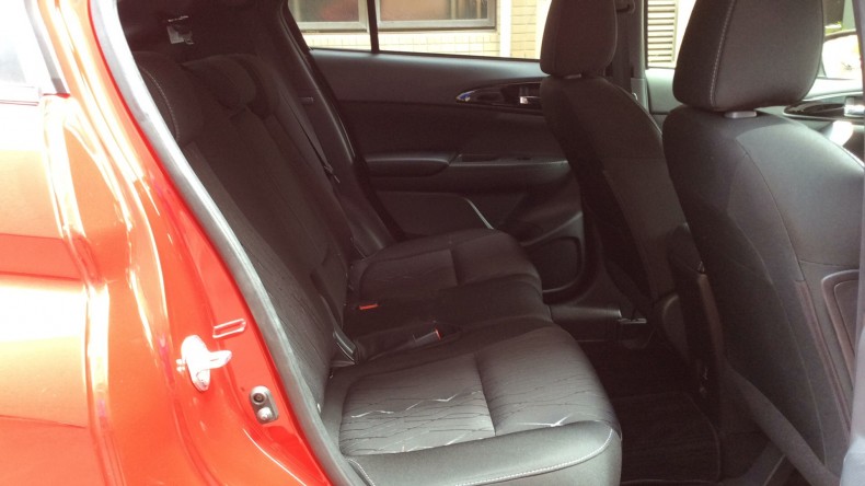 内装後方シート