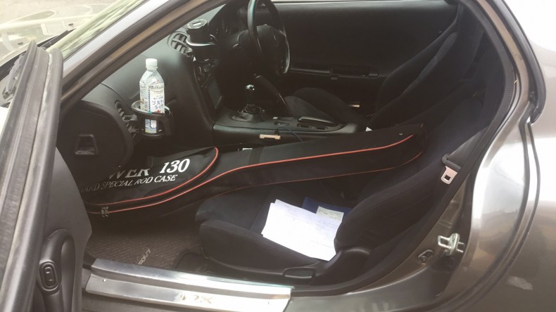 内装後方シート