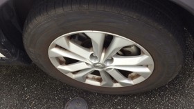 タイヤホイール前