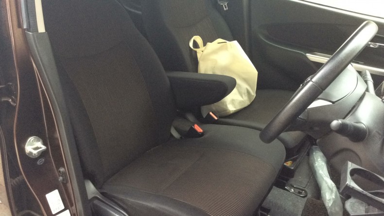 内装前方シート