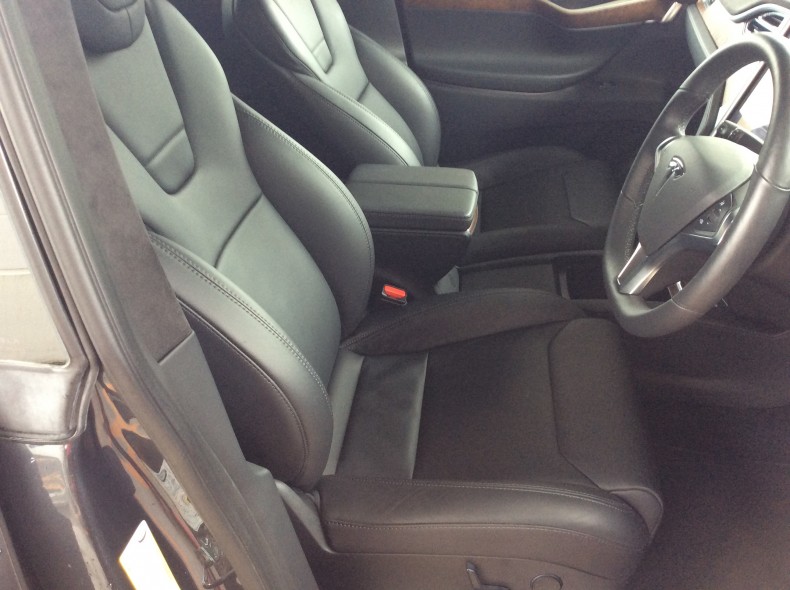 内装前方シート