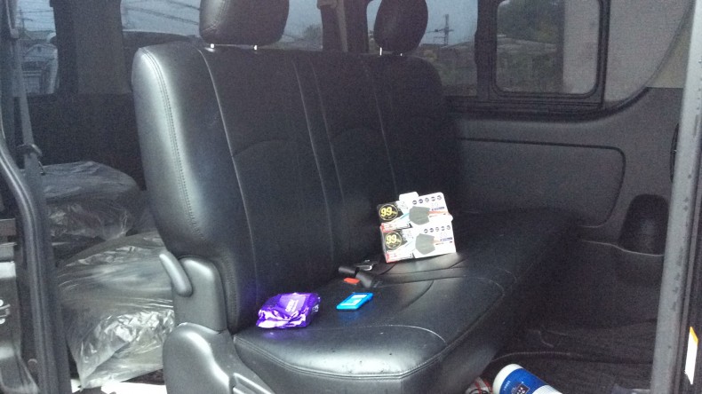 内装後方シート