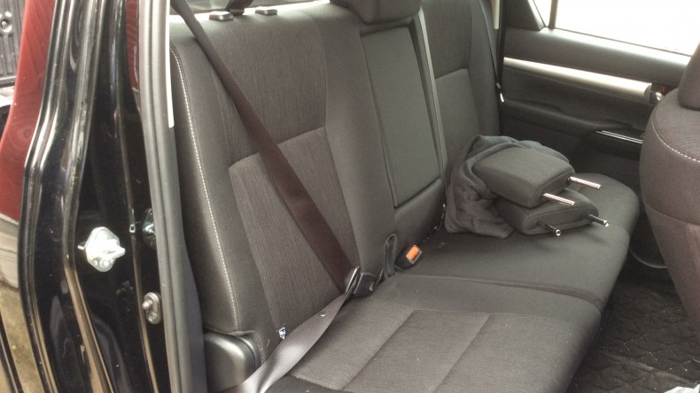 内装後方シート