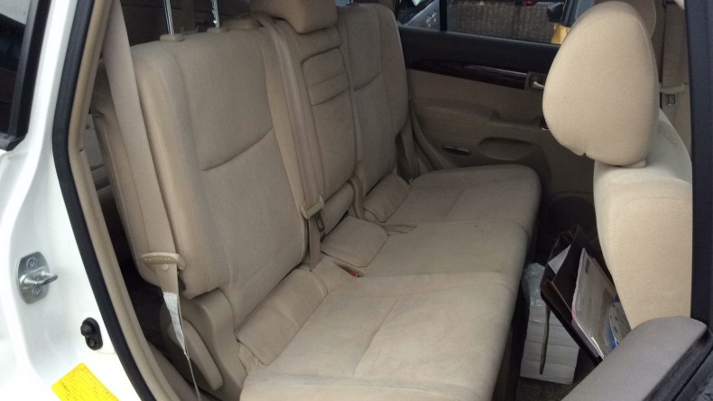 内装後方シート