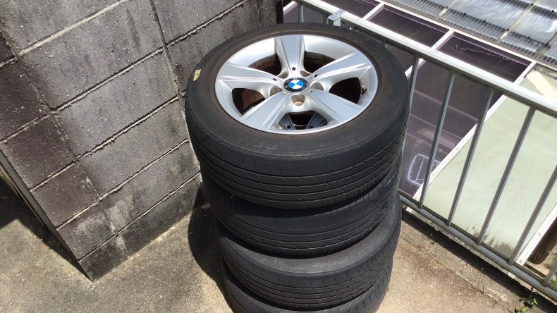 タイヤホイール前