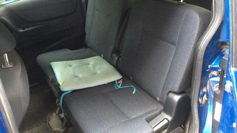 内装後方シート