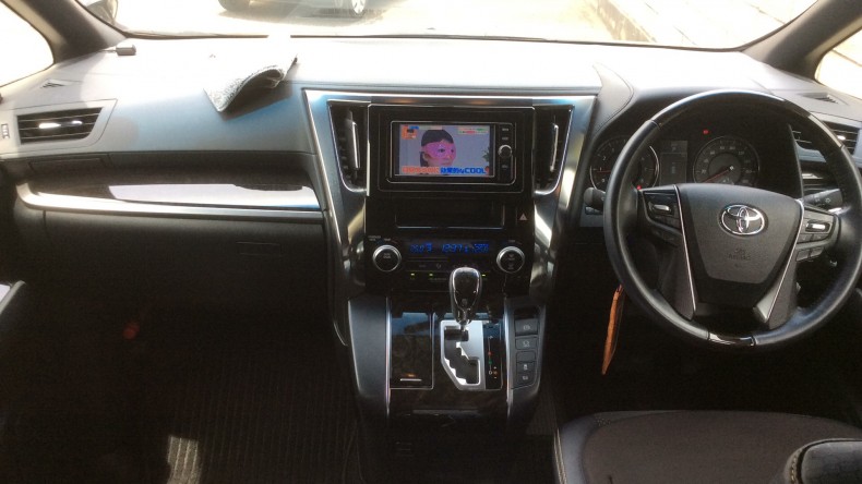 内装インパネ全体