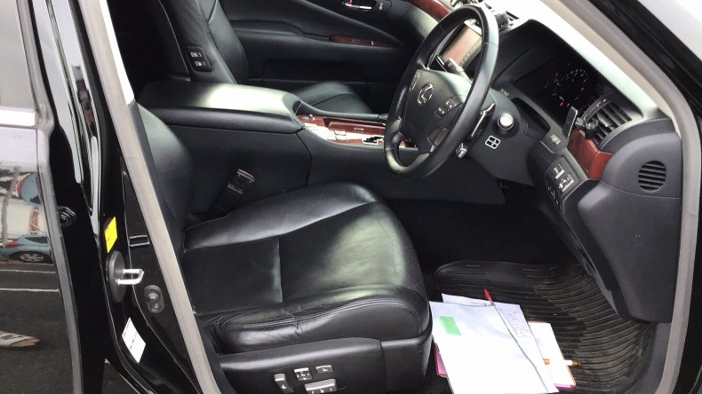 内装前方シート