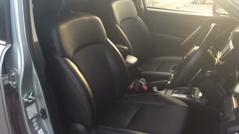 内装前方シート