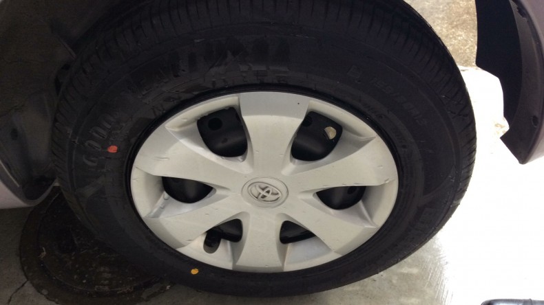 タイヤホイール前