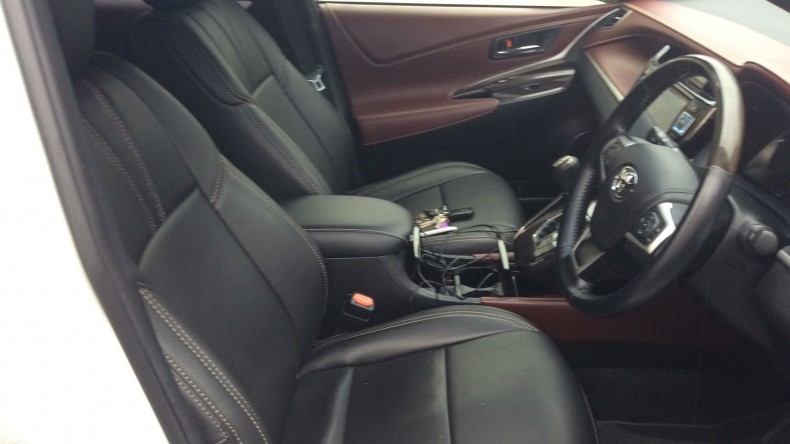 内装前方シート