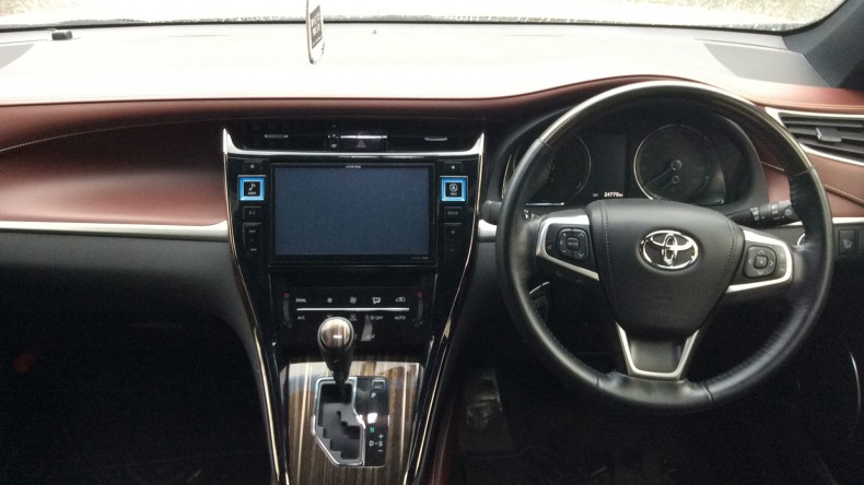 内装インパネ全体