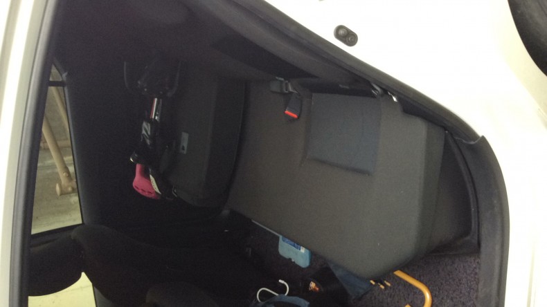 内装後方シート