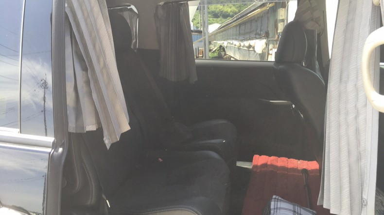 内装後方シート