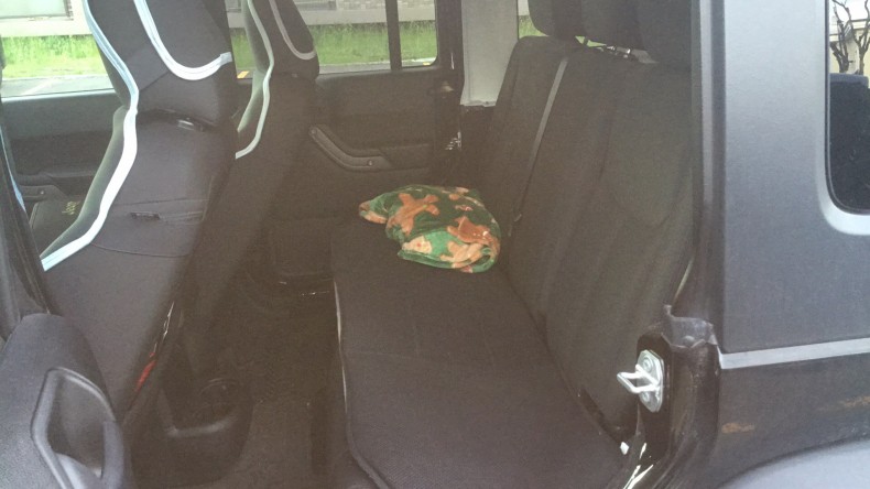 内装後方シート