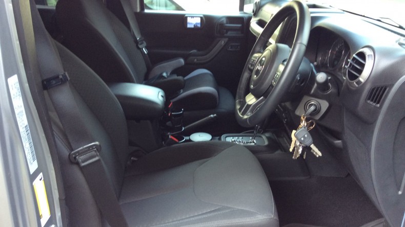 内装前方シート