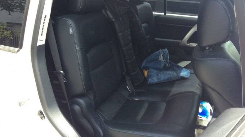 内装後方シート