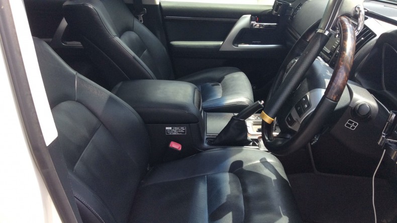 内装前方シート