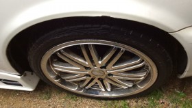 タイヤホイール前