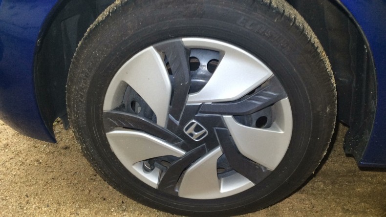 タイヤホイール前