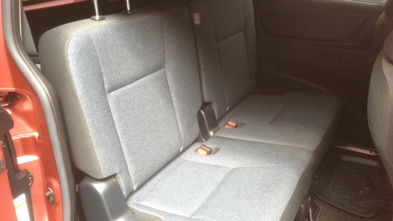 内装後方シート