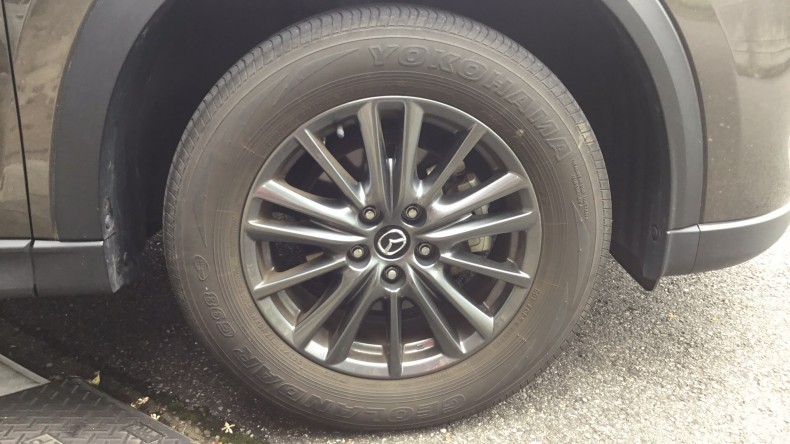 タイヤホイール前