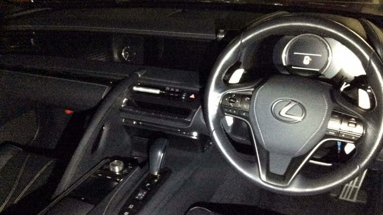 内装インパネ全体