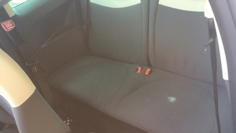 内装後方シート
