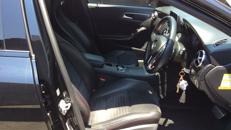 内装前方シート