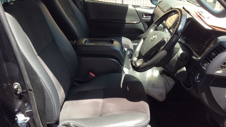 内装前方シート