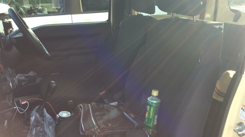 内装後方シート