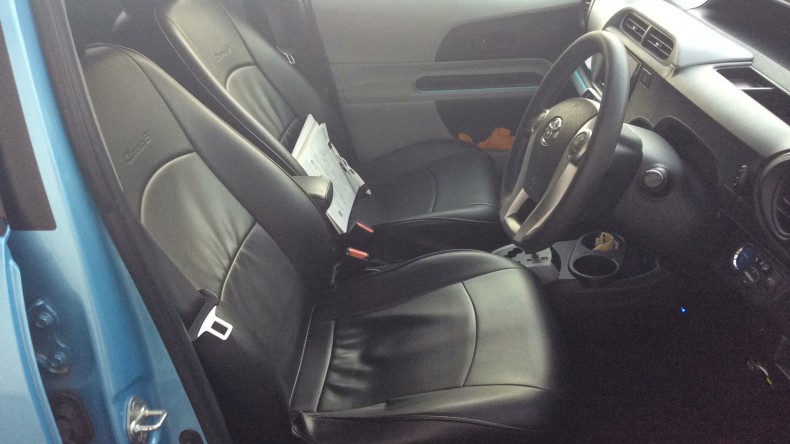 内装前方シート