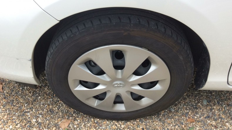 タイヤホイール前