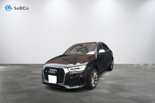 アウディ　ＲＳ Ｑ３の車種サムネイル画像