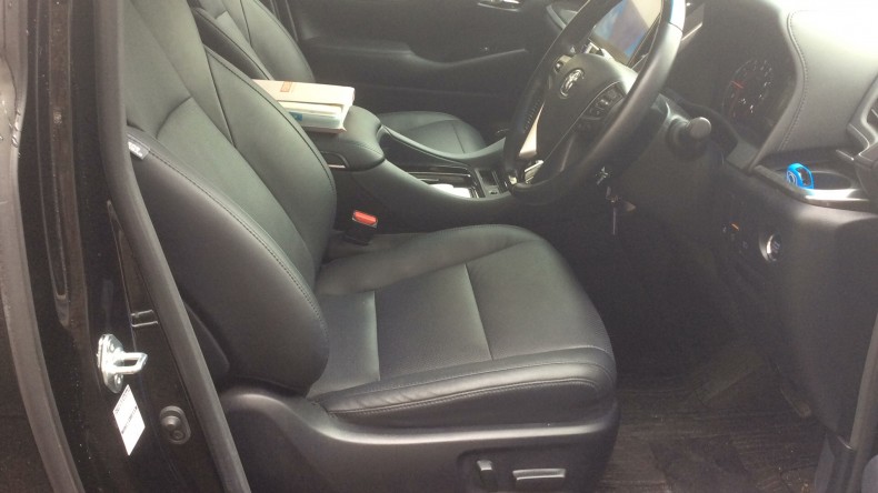 内装前方シート