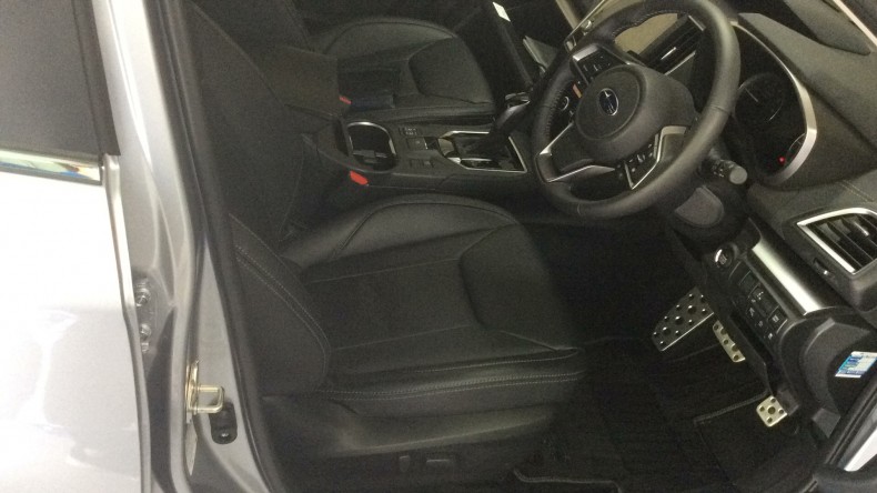 内装前方シート