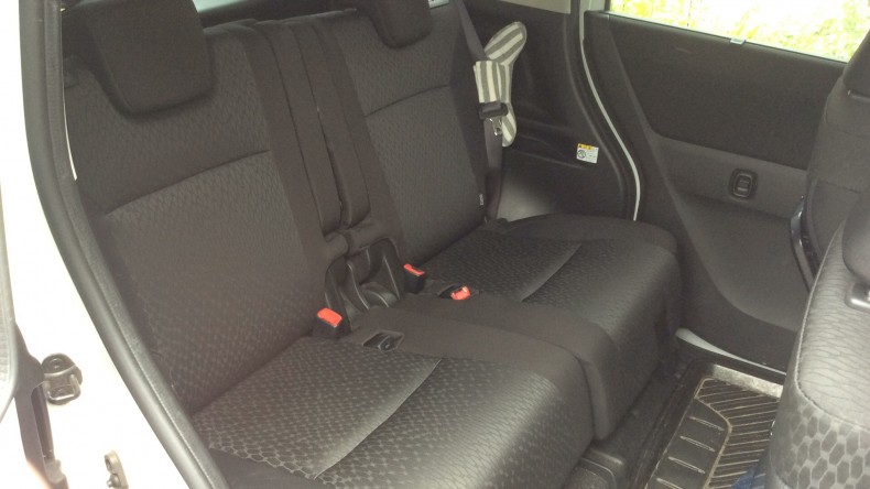 内装後方シート