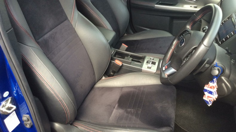 内装前方シート