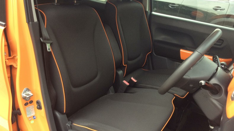 内装前方シート