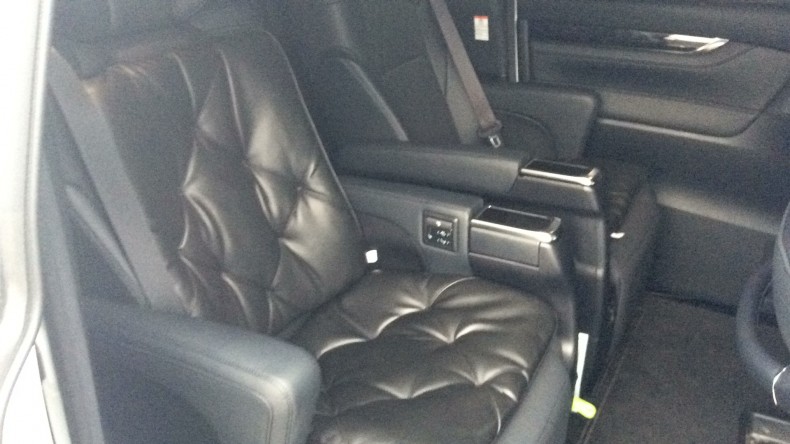 内装後方シート