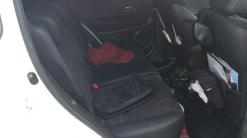 内装後方シート