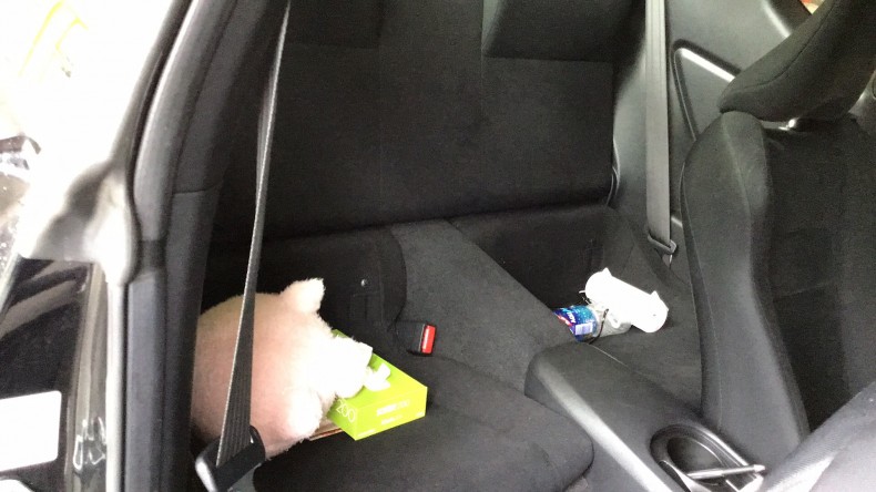 内装後方シート