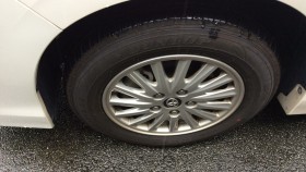 タイヤホイール前